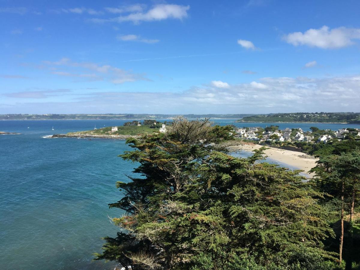 A deux pas de la plage et du port ! Charmante maison à louer Locquirec Extérieur photo